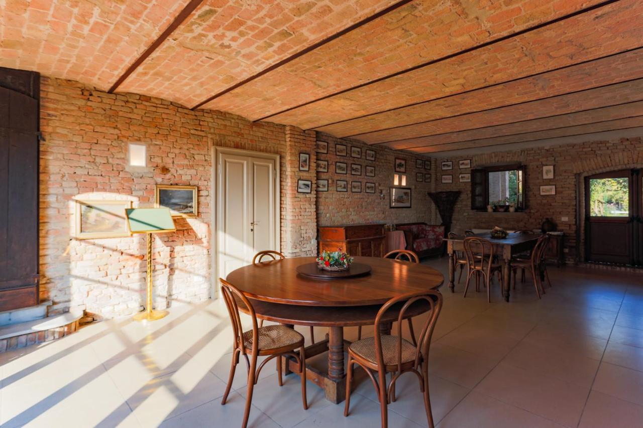 Agriturismo Le Corti Della Gualdana Voghera Dış mekan fotoğraf