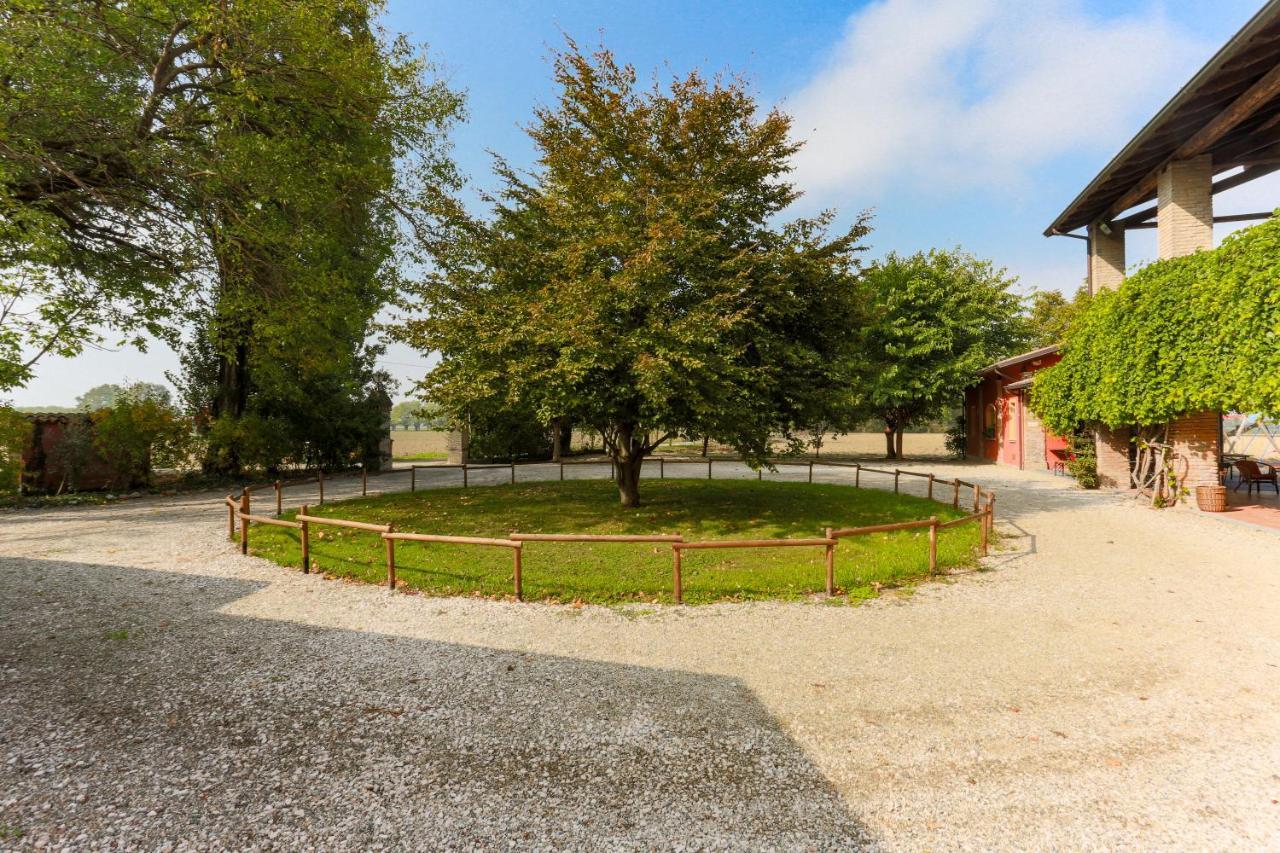 Agriturismo Le Corti Della Gualdana Voghera Dış mekan fotoğraf