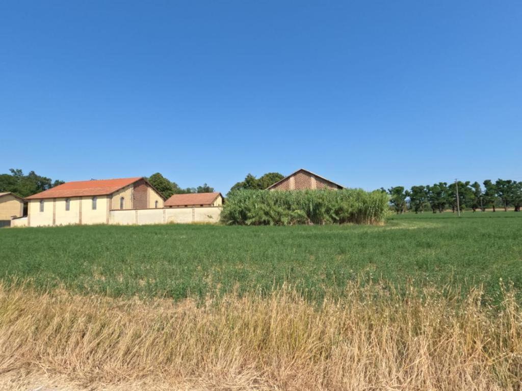 Agriturismo Le Corti Della Gualdana Voghera Dış mekan fotoğraf